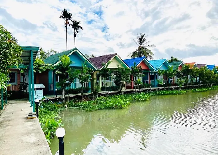 Baan Chay Namm Resort กรุงเทพมหานคร