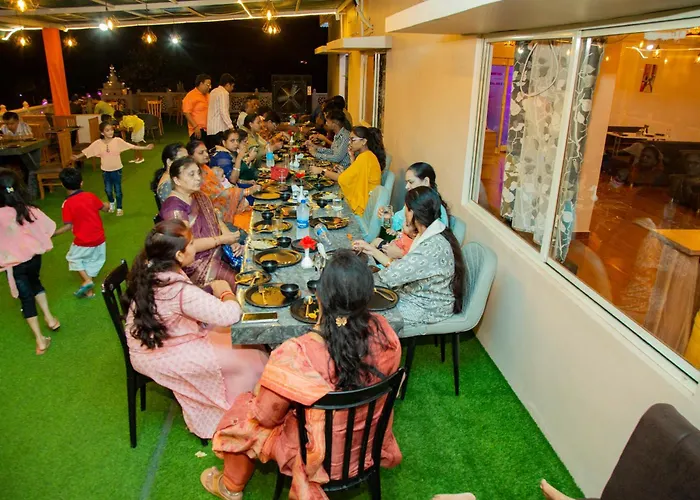 Hotel Virasat By Bookingcare Chhatarpur