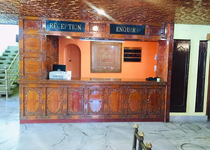 Kashmir Hill Town Hotel Srinagar 