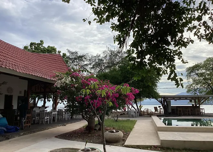 Juliantos By The Sea Hotel Gili Air