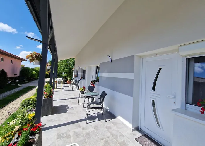 Hotel Hajnalka Vendeghaz Bük