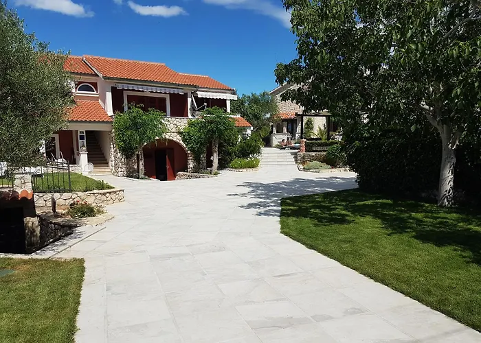Poolside Stone Residences - Marina Bok Novalja