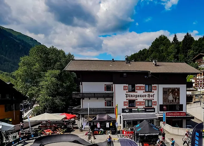 Hotel Pinzgauerhof - Inclusive Evening Dinner Saalbach-Hinterglemm