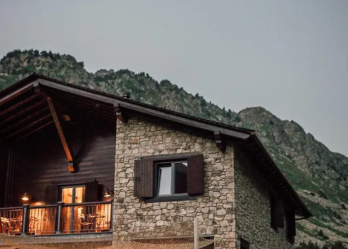 L'Ovella Negra Mountain Lodge Canillo