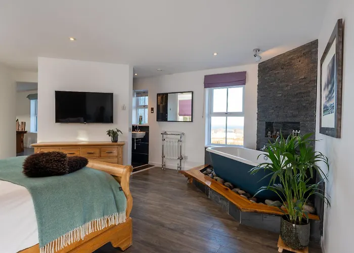Dark Skye Cottage Broadford 