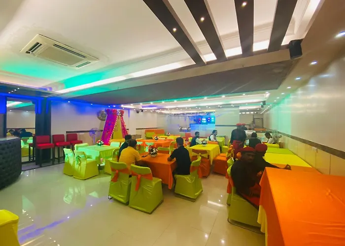 Hotel Lloyd Residency Nehru Place New Delhi