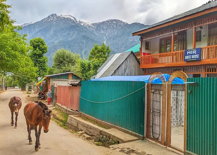 Mir Guest House Pahalgam