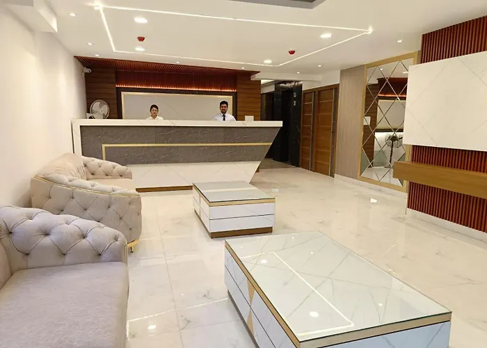 Hotel Aman Residency Prayagraj