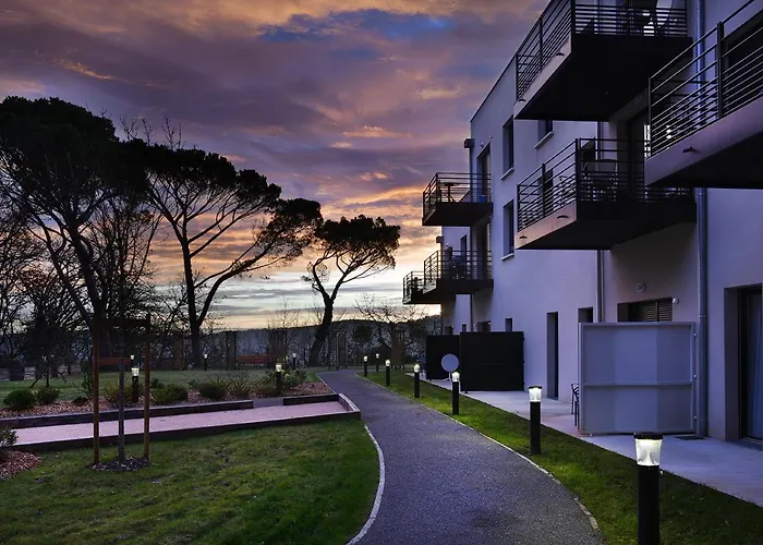 Aparthotel Domitys L'Amarante à Cahors