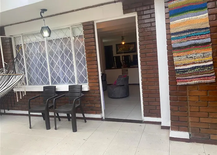 Hospedaje Casa Dorada - Modelia Bogotá