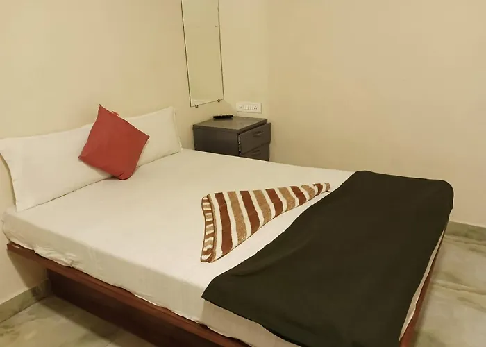 New Hotel Tara By Glitz Hotels Mumbai