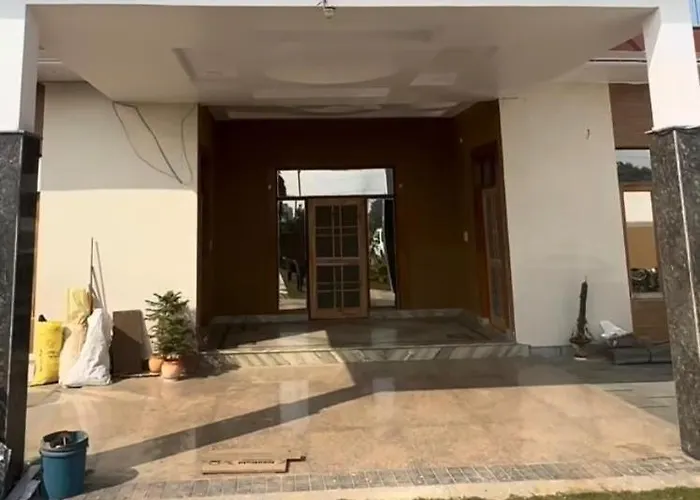 The Jungle Retreat Hotel Ghaziabad
