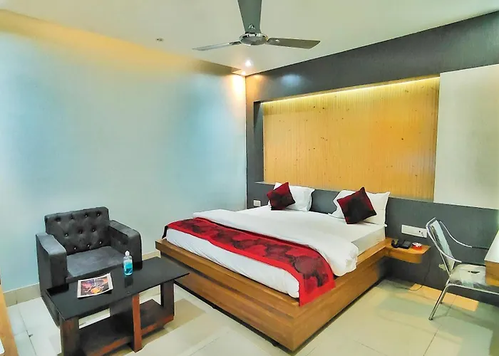 Hotel Jay Sasaram