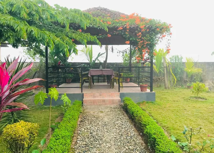 Chitwan Village Resort Sauraha