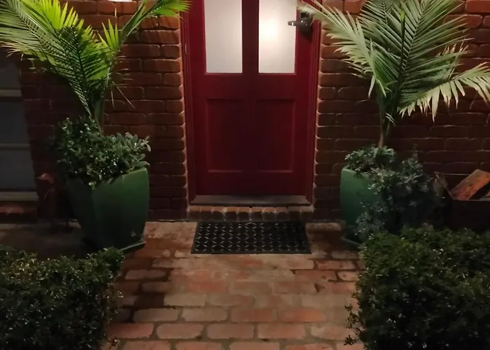 Dunstans Guest House Ballarat