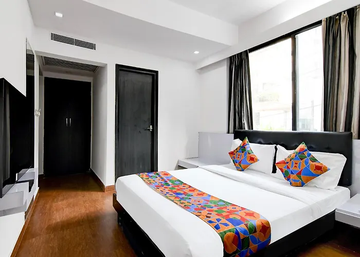 Fabhotel Ballygunge Luxury - Behind Punjab Club Kolkata