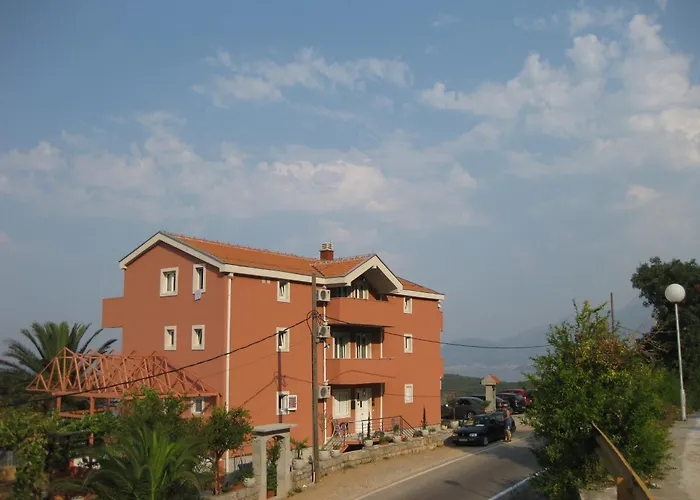 Apartments Drobni Pijesak Petrovac na moru