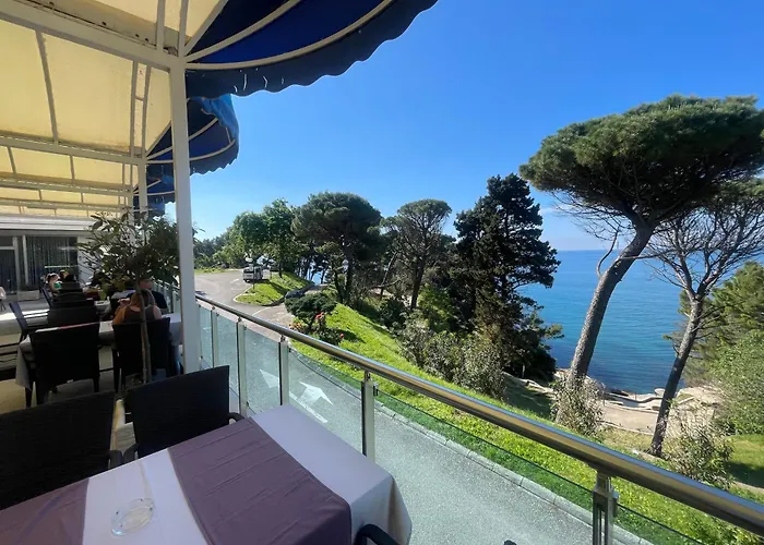 Corpus B - Hotel Albatros Ulcinj