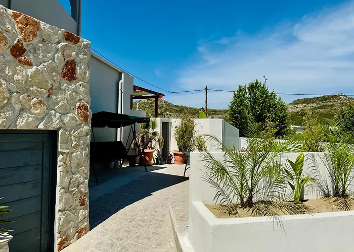 Peter'S Place Studios & Suites Faliraki
