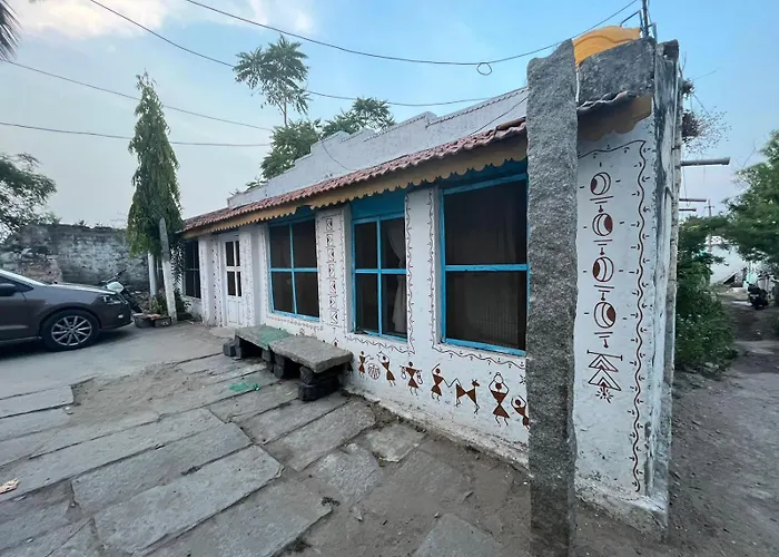Peshagar Guest House Hampi