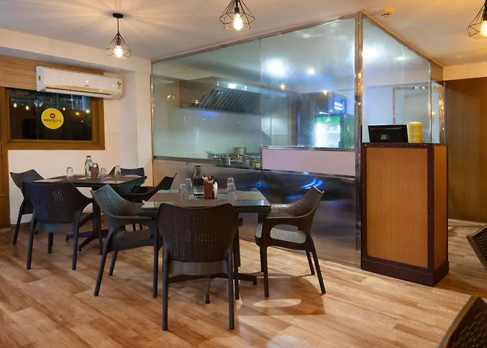 Presidency Towers,Kochi Hotel