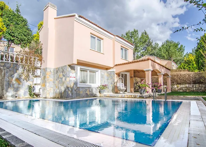 Pine Club Apart Hotel Kusadasi