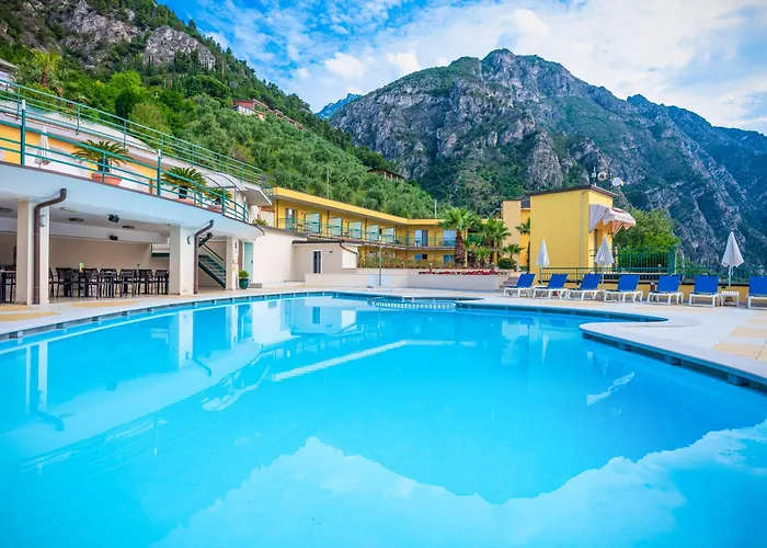 Hotel Cristina Limone sul Garda