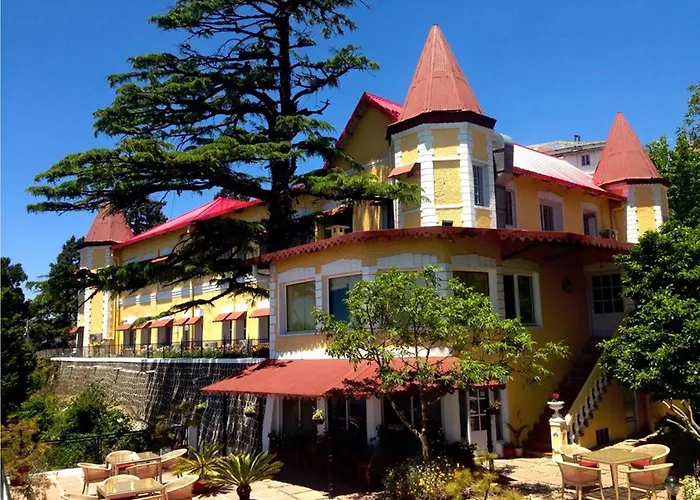 Welcomheritage Kasmanda Palace Mussoorie