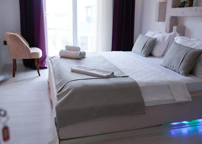 Tek Han Alacati Otel