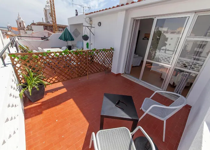 Sao Goncalo Central Guesthouse Lagos