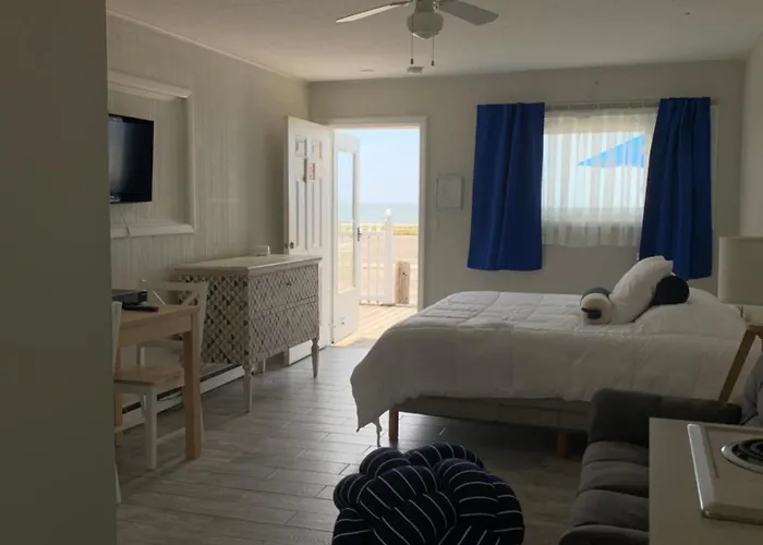 Southold Beach Motel