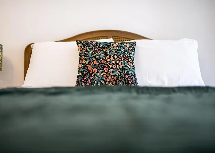 Stonehenge Courtyard Bed & Breakfast Amesbury
