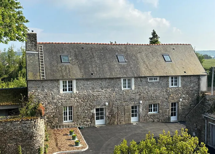 Gites du Manoir de Kergoniou Saint Joseph Paimpol