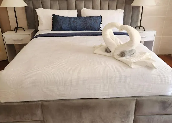 Blue Escape Life And Leisure Guest House Benoni
