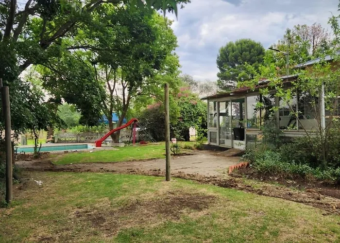 Blue Escape Life And Leisure Guest House Benoni