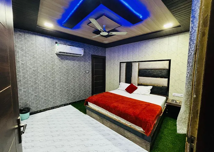 Hotel Chahat Palace Agra 