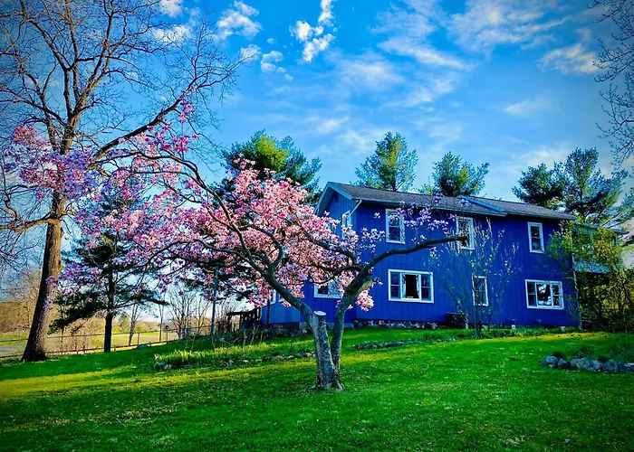 Inn Between The Lakes Three Rivers