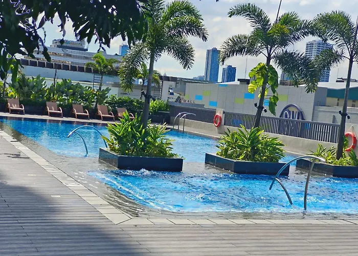Manhattan Plaza Tower 2 With Balcony, Mini Karaoke, Pool, Can Cook Quezon City