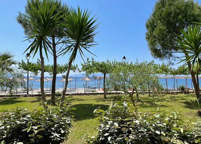 Valta Hotel Qeparo