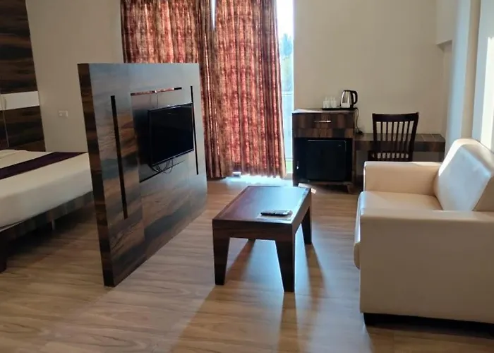 Hotel Milan Bijapur 
