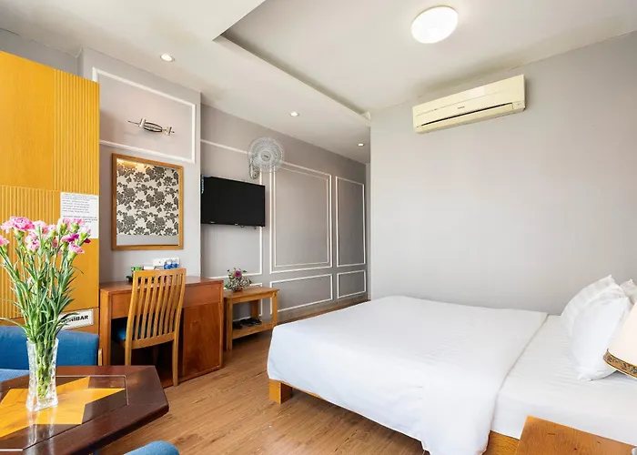 Lucky Star Hotel 266 De Tham Ho Chi Minh City