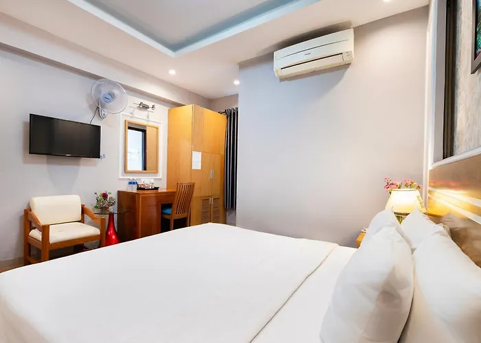Lucky Star Hotel 266 De Tham Ho Chi Minh City