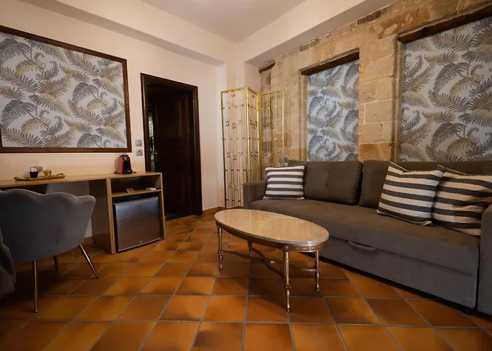 April Luxury Suites (Adults Only) Rhodes City