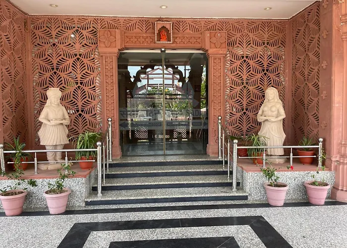 Hotel Seth Murlidhar Seva Sadan-Near Prem Mandir Vrindavan