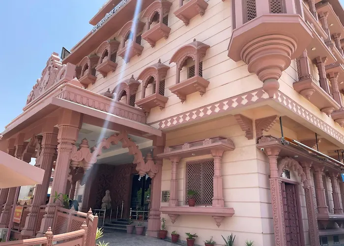 Hotel Seth Murlidhar Seva Sadan-Near Prem Mandir Vrindavan