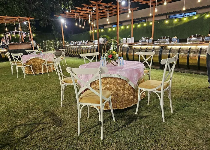 Chinmay Hotel & Resort Lucknow