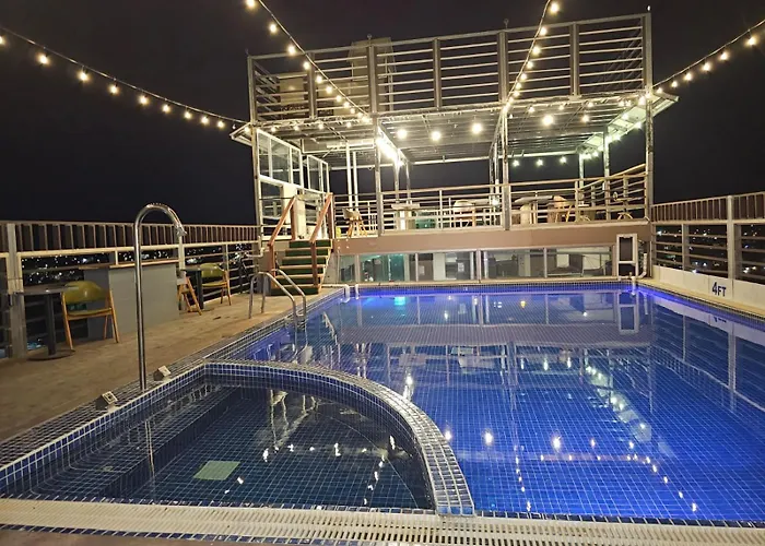 Golden Tree Hotel Belize Belize City