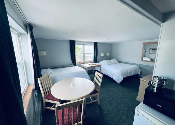 Harbor Landing Resort Vineyard Haven