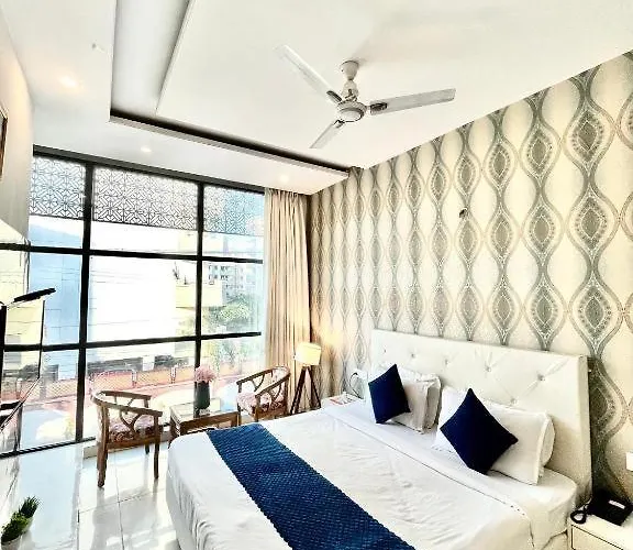 Hotel Hollywood Zirakpur