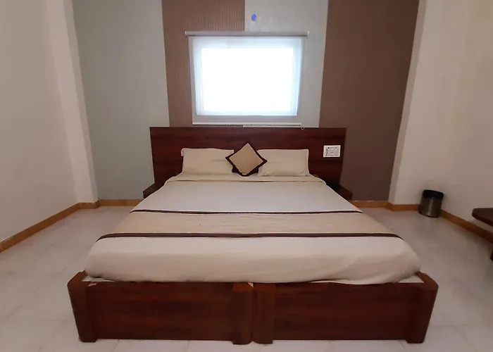 Hotel Elegant, Near Mansarovar, Jaipur